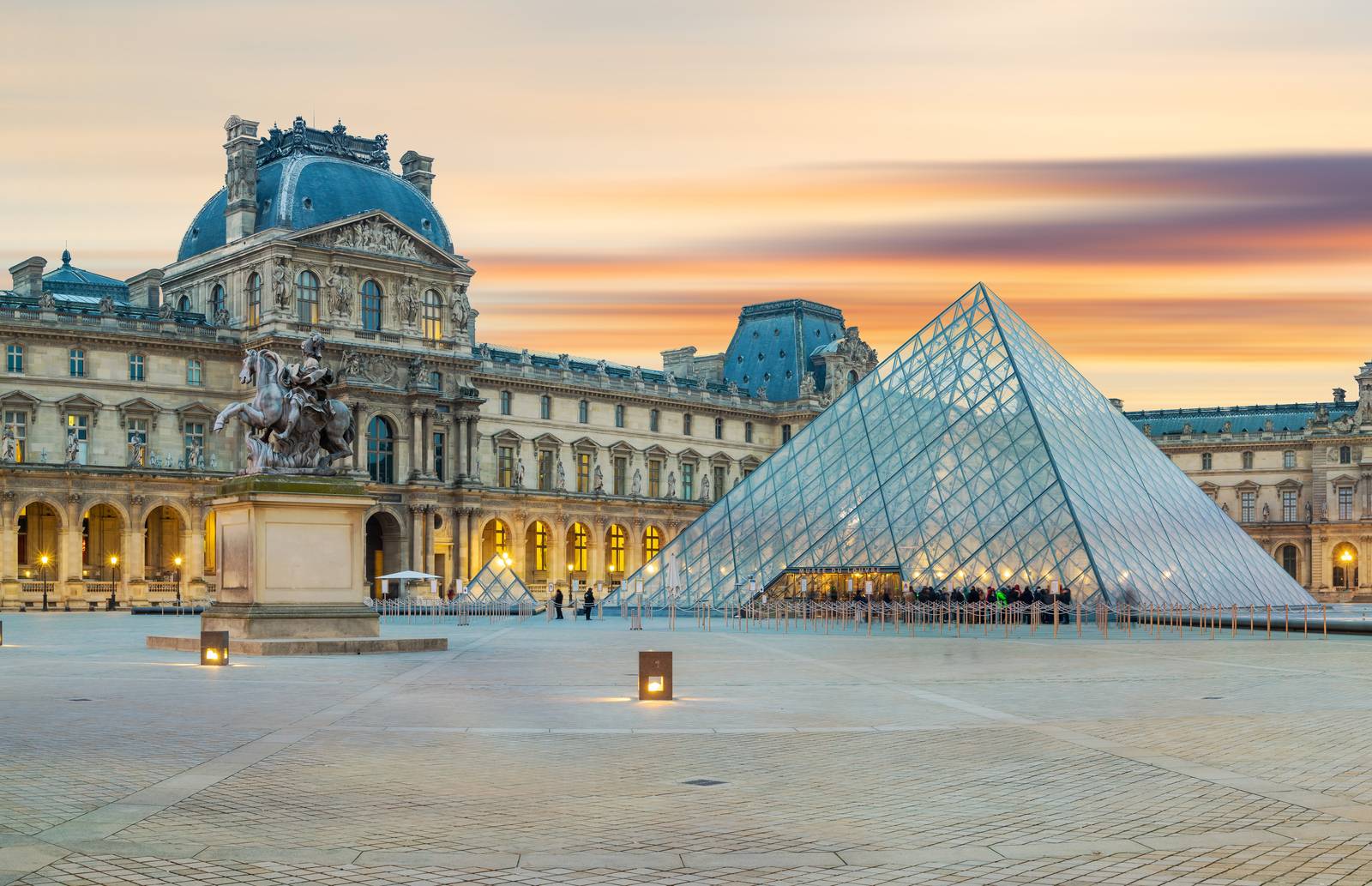 Louvre Museum Tickets: Plan Your Visit to the World’s Largest Museum